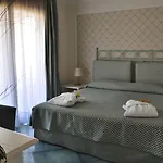 Santa Gilla 4*