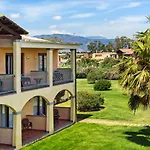Santa Gilla 4*