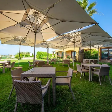 Hotel Santa Gilla 4*