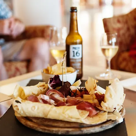 Santa Gilla Hotel 4*