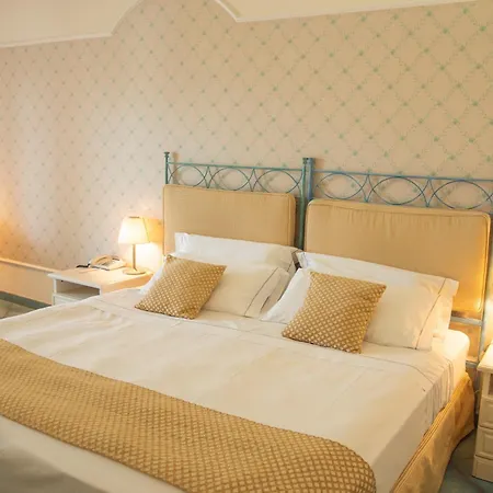 Santa Gilla Hotel