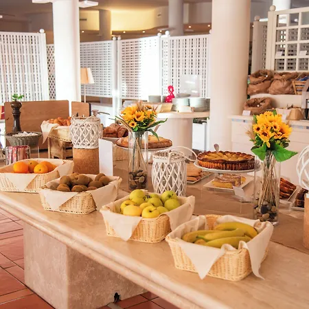 Santa Gilla Hotel